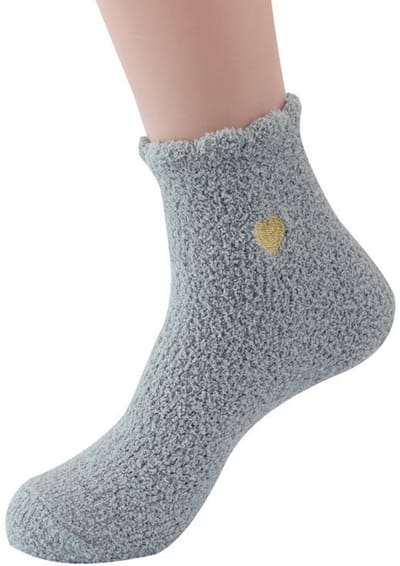 Fluffy dames Sokken - huissokken - grijs - maat 36-40 - print hartje - extra zacht - cadeau voor haar - Valentijn - Kerst cadeau - gift