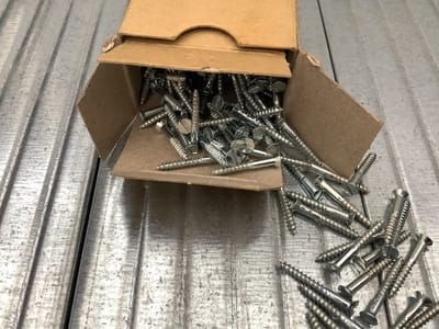 Houtschroef. Platkop. 2.5 x 20 mm. Lang.gleufkop. Verzinkt. 200 stuks. Deltafix.