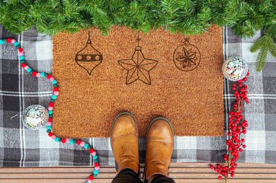 Christmas Ornaments | 90x60 cm | Nieuwe huis cadeau | Ingangsmat | Deurmat met stijl | Verhuizing cadeau | Praktisch & trendy | Perfect voor binnenkomst | Cadeau voor nieuwe woning