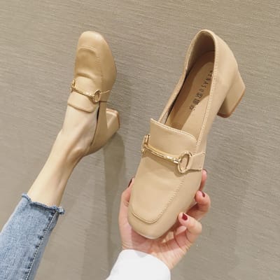Britse Stijl Kleine Leren Schoenen Dames Nieuwe Lente Alles-Match Zwarte Schoenen met Hoge Hak Dikke Middenhoge Hak Erwten Schoenen 35