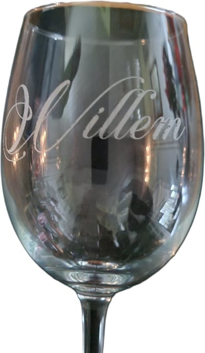 Wijnglas met naam- Gepersonaliseerde rode Wijnglazen- Gegraveerd Wijnglas Rood- Geschenk met tekst
