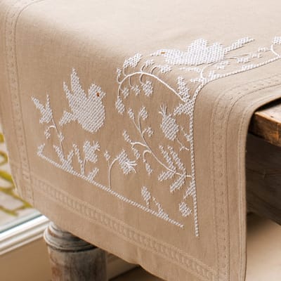 Vervaco - Loper kit - Witte vogels - PN-0013131 - Borduren - Borduurpakket - Borduurpakket volwassenen - Borduurpakket kind