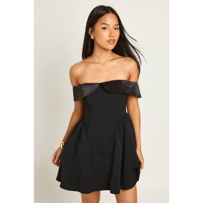 boohoo Dames Kleine schouderloze skater minijurk | Zwart | Maat: 34