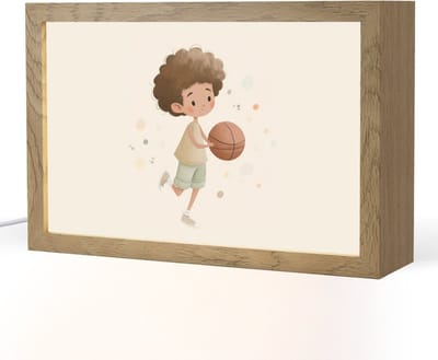 Nachtlampje 30x20 cm - Kinder lampje - Beige - Jongen - Basketbal - Stippen - Tafellamp kinderkamer - Slaapkamer lamp - Bedlamp kinderen - Kinderlampje stopcontact - Wandlamp babykamer - Nachtlampjes