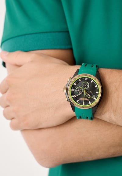 Aston Martin Hlc W Quartz Chronograaf Horloge Groen Kast Gemaakt Van 100% Roestvrij Staal En Een Armband Van 100% Siliconen 44 MTRH1F5013E, MTRH1F5023E, MTRH1F5033E