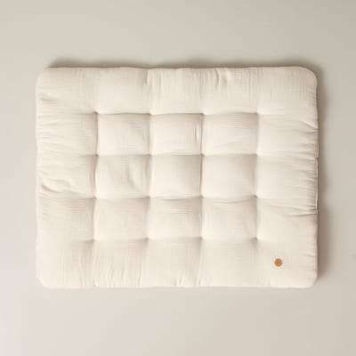 Petite Amélie Speelmat baby - Rechthoekig Speelkleed - 100% Biologisch Mousseline Katoen - Luxe en Veilige Plek voor Ontwikkelingsactiviteiten - Ideaal voor Babygym, Speeltenten en Tipi-tenten - 110 x 85 cm - Beige