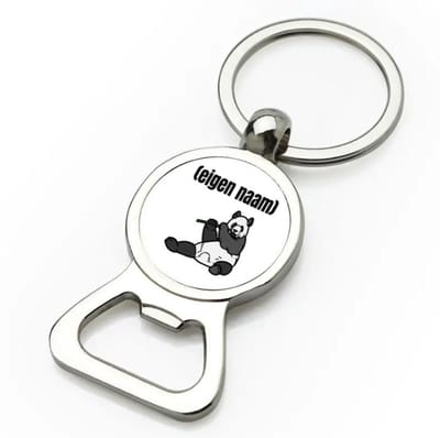 Akyol - panda en bamboe met eigen naam flesopener - Panda - panda liefhebbers - iemand die houdt van panda's - verjaardag - cadeau - kado - 9 bij 3 cm