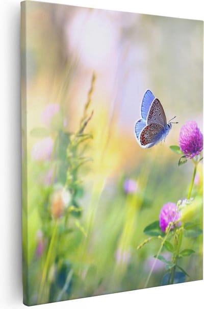 Artaza Canvas Schilderij Klaverbloem - 40x50 cm - Wanddecoratie Vlinder - Muurdecoratie Natuur - Schilderijen Op Canvas