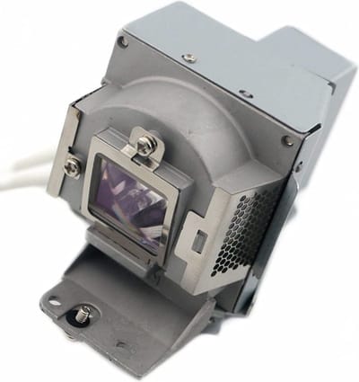 Beamerlamp geschikt voor de ACER S1212 beamer, lamp code MC.JGR11.001. Bevat originele UHP lamp, prestaties gelijk aan origineel.