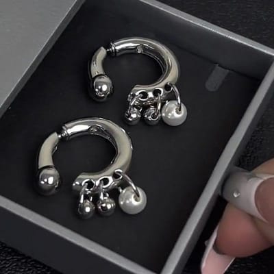 Boucles d'oreilles Clous Piercing Géométriques Anneau en C Perle Pompon Couleur Argentée Mode Tempérament Pour Femmes Bijoux Design Coréen Cadeaux
