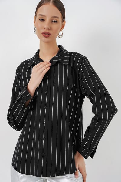 Oversized gestreepte blouse met knopen