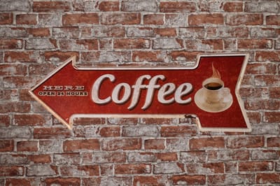 Wandbord - Coffee L - Metalen wandbord - Mancave - Mancave decoratie - Darts - Metalen borden - Metal sign - Bar decoratie - Tekst bord - Wandborden – Bar - Wand Decoratie - Metalen bord - UV beste