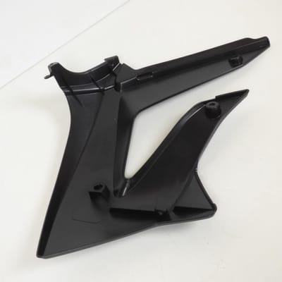 Originele rechter hoosbak voor derbi 50 senda xrace motorfiets 86692500w0n / 86692500w0n5 nieuw