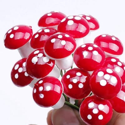 Mini Hars Paddestoelen - Tuin Decoratie - Miniatuur Tuin - Buigbare Metalen Stelen - 50 Stuks - Rood