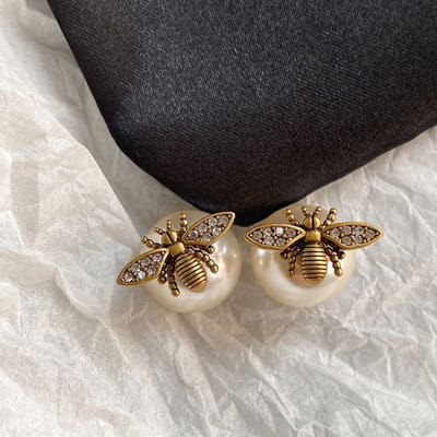 Boucles d'oreilles à tige en perles d'abeille et d'insectes pour femmes, bijoux de tempérament exquis en zircon couleur or, accessoires de fête, cadeau gray
