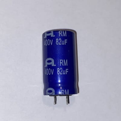 RM condensator 82uF/400V 18x33mm | 8000 werkuren | per stuk