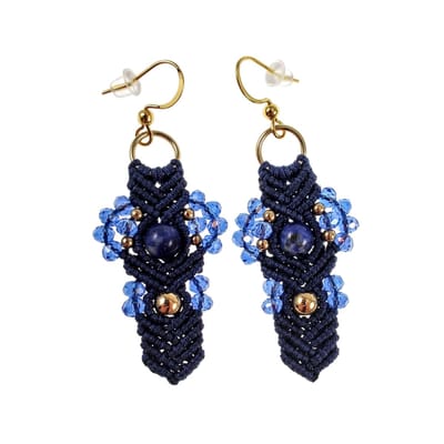 Haakoorbellen van Marineblauwe Micro-Macramé en Amerikaanse Steen, Lange Oorbellen, Verguld RVS, Dames – Handgemaakt door esde2