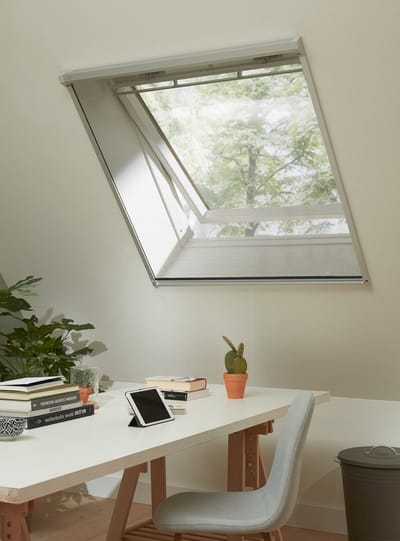 Bruynzeel insecten rol hor dakraam S700 serie WIT omlijsting 55x155 cm