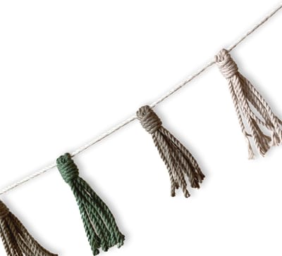 Macramé Kwastjes Slinger - Olijfgroen, Beige en Wit - Katoenkoord - Prijs per Stuk - Inclusief Verzendkosten