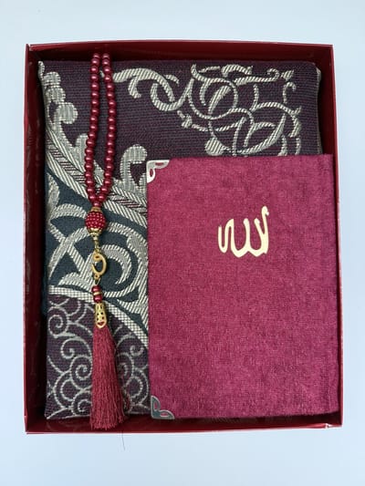 Islamitische Gebedsgeschenkset – Gebedskleed, Fluwelen Yaseen Boek & Tasbih | Moslim Namaz Salah Set | Gemaakt in Türkiye