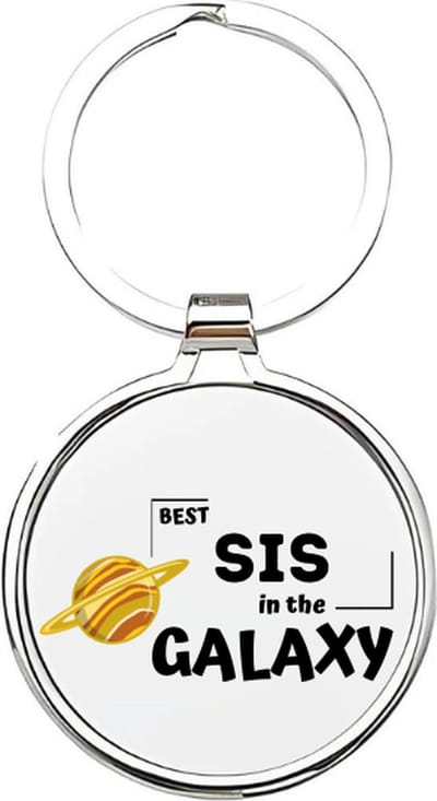 Akyol - best sis in the galaxy Sleutelhanger - Zus - de leukste zus - zus sleutelhanger - zussen sleutelhanger - sleutelhanger zus - familie sleutelhanger - verjaardagscadeautje - zus cadeau - sister - zusje - 4 x 7,5 CM