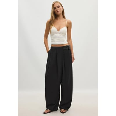 Stradivarius Pantalon met plooien en riem  Zwart 34