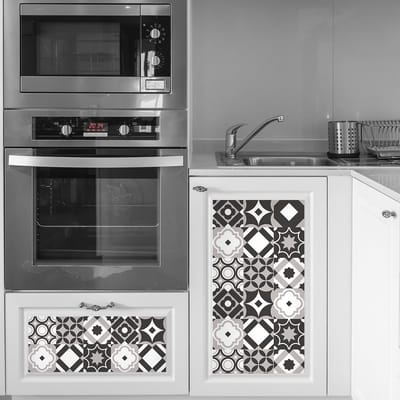Zelfklevende tegelmuurstickers voor keuken en badkamer - 24 BERDUGO meubeltegelstickers - 24 stickers 10x10cm