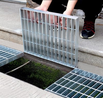 Afvoergoot Tuin - Liner Goot - Waterbeheer Buiten - Verzinkt Staal - Rechthoekig - Zilver