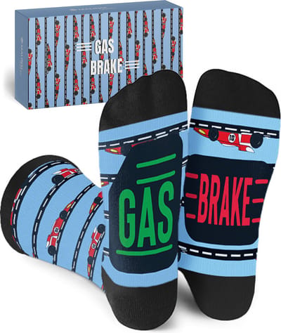 Malinsi® Grappige Sokken Formule 1 - Leuke Huissokken F1 Max Verstappen - Gekke Cadeaus Heren - Cadeautjes Volwassenen - Funny Socks - Vrolijke Geschenkset met Tekst - Cadeau voor Mannen Papa Vader - Vaderdag Geschenk Giftset - Vaderdagcadeau