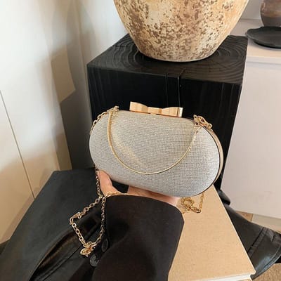 Eenvoudige Nieuwe Lente Handige Diner Tas voor Dames Mooie Nieuwe Modieuze en Gepersonaliseerde Niche Schoudertas Crossbody Tas black