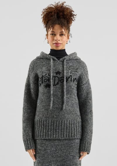 Pullover in fluffy breiwerk met geborduurde tekst voor dames QS