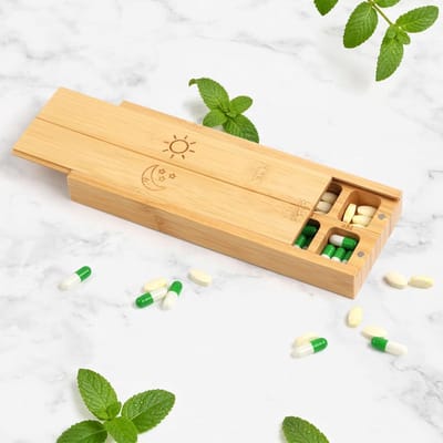 Houten Weekdoos voor Pillen: Verbeterde Versie met Magnetische Sluiting voor Vitaminen en Voedingssupplementen, Geschikt voor 7 Dagen en Ochtend/Avond Gebruik