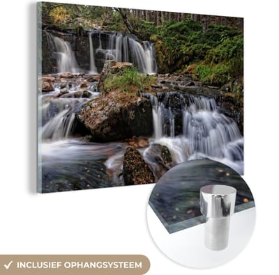 ® Glasschilderij 180x120 cm - Schilderij acrylglas - Woeste watervallen in het Nationaal park Cairngorms in Schotland - Foto op glas - Muurdecoratie woonkamer - Wanddecoratie slaapkamer - Schilderijen