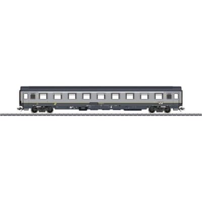 Märklin 42913 H0 personenrijtuig Az van de FS Personenrijtuig Az