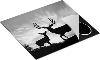 Chefcare Inductie Beschermer Herten Silhouet bij Zonsondergang - Zwart Wit - 60x50 cm - Afdekplaat Inductie - Kookplaat Beschermer - Inductie Mat