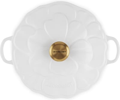 Le Creuset Braadpan Signature Campagnard Bloesem Wit – Ø 26 cm / 2,2 Liter – Brede, Lage Stoofpan in Klassiek Wit – Gietijzer met Emaille Coating – Geschikt voor Inductie en Alle Warmtebronnen – Voor Elegant Koken en Serveren