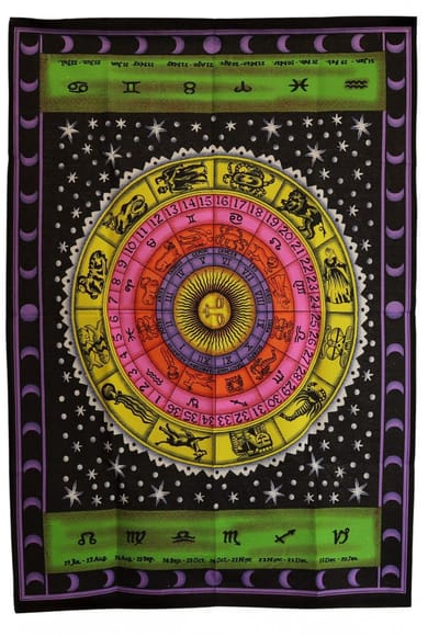 Ancient Wisdom - Wandkleed - Katoenen wanddecoratie 70x110cm - dierenriem - muurdecoratie - interieur - bohemian - kunst