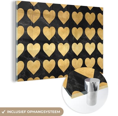 MuchoWow® Glasschilderij 60x40 cm - Schilderij acrylglas - Patronen - Hart - Goud - Zwart - Foto op glas - Schilderijen