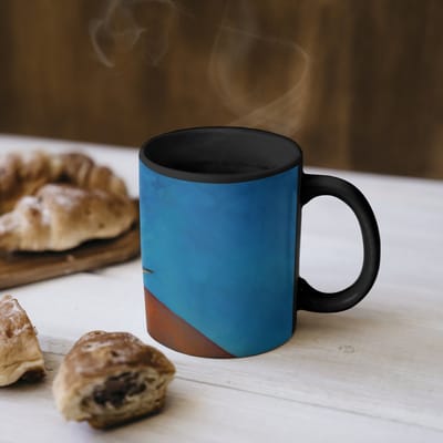 Magische Mok - Foto op Warmte Mokken - Koffiemok - Meeuw - Gebouw - Lucht - Geschilderd - Magic Mok - Beker - 350 ML - Theemok