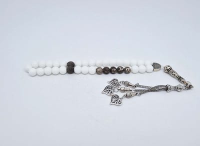 Handgemaakte naam tasbih 33 Kralen Natuursteen “Witte agaat” - met metaal tassel- Met je naam of de naam van uw geliefde- 8 mm diameter van de korrel