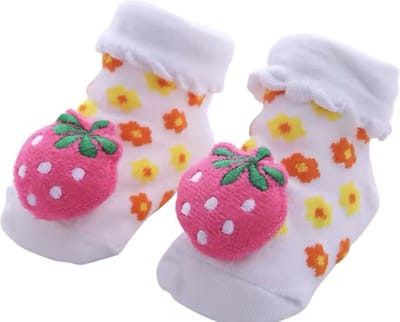 Super schattige babysokken - Baby Sokken - New born sokken - Kraamcadeau voor Jongen of Meisje - Babyshower Cadeau - Kraammand - Aardbei - Bloementjes - Roze - Geel