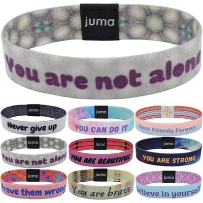 JUMA Motiverende Armbanden met Overtuigingen “You Are Not Alone“ - Maat M (17cm) - Geluksbrenger, Vriendschapsarmband en Energiearmband - Geschikt voor Kinderen, Vrouwen, Mannen – perfect Souvenir