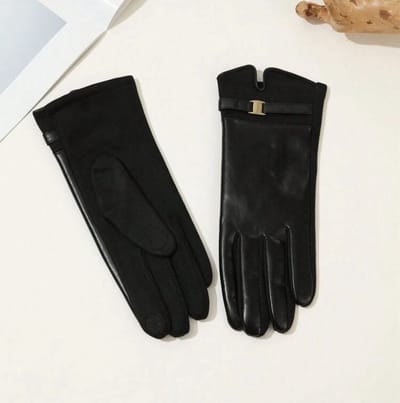 Handschoenen dames zwart leer look – klassieke leren winterhandschoenen – stijlvol met gespje en warme voering - Cadeau voor vrouwen - Cadeaubon 20 euro - Valentijn cadeau