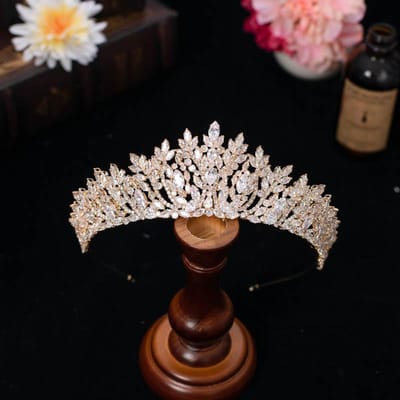Nieuwe Europese en Amerikaanse Zirkoon Bruidskroon Hoofdsieraad Metaal Galvaniseren Koreaanse Stijl Diamanten Kroon Bruiloft Haaraccessoires gray