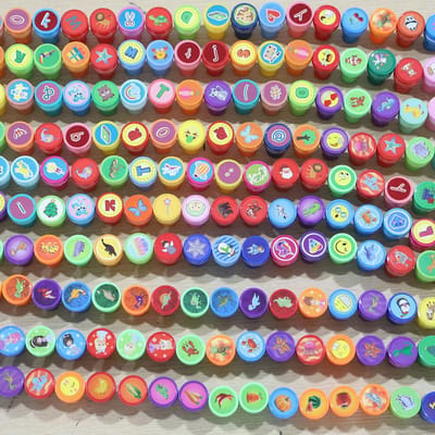 10 pièces Tampons Assortis Tampons Auto-encrants pour Enfants Tampons Jouets pour Enfants Sceau Visage Souriant Scrapbooking Bricolage Peinture Po Album Décor
