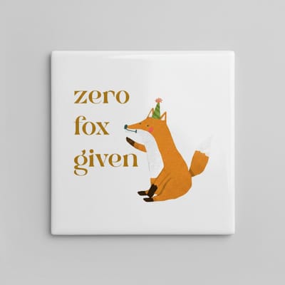 “Zero Fox Given” Grappige Tegel 15×15 cm – Humoristische Vos Illustratie Keramische Wanddecoratie Cadeau