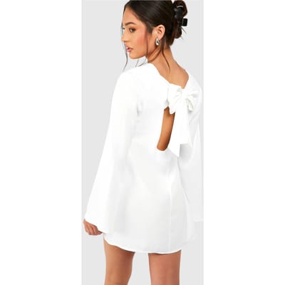 boohoo Dames Petite Jurk met Strikdetail en Open Rug Mini Jurk | Ivory | Maat: 6