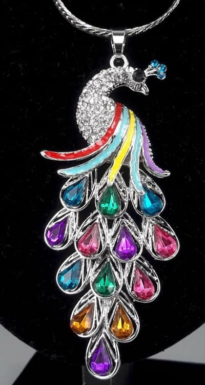 hanger - pauw - strass - kleuren staart