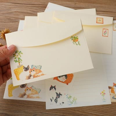 Dailygoods- Briefpapier Hoogwaardig Papier - Briefpapier met Enveloppen - Set van 6 Stuks - Geschikt voor Vulpen/Balpen - 21cm x 14.5cm - Speelende Kitten Design