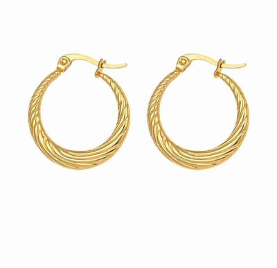 WeLoveSilver - oorringen dames - goudkleurig staal - reliëf - 26 mm